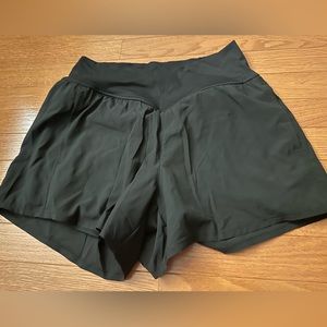 HALARA black spandex athletic shorts with tummy control in size M